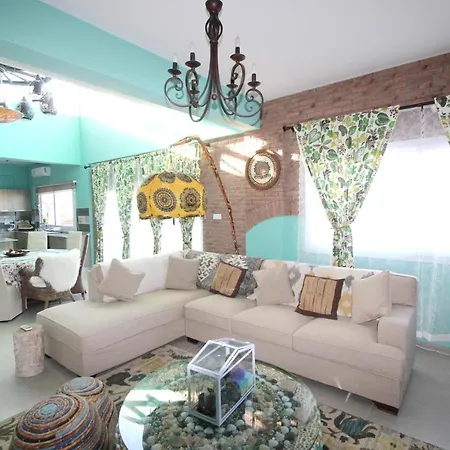 5 Bedrooms With Shared Pool Enclosed Garden And Wifi At Ayios Nikolaos *
