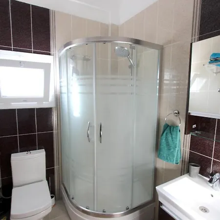 5 Bedrooms With Shared Pool Enclosed Garden And Wifi At Ayios Nikolaos Villa *