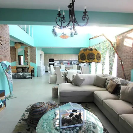 Villa 5 Bedrooms With Shared Pool Enclosed Garden And Wifi At Ayios Nikolaos *